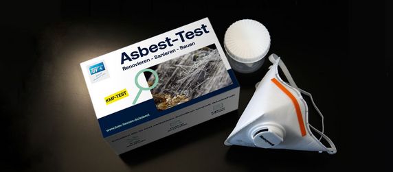 Darstellung des TÜV Hessen Asbest-Test und der Inhalte, mit einem Probenbehälter und einer FFP§-Maske